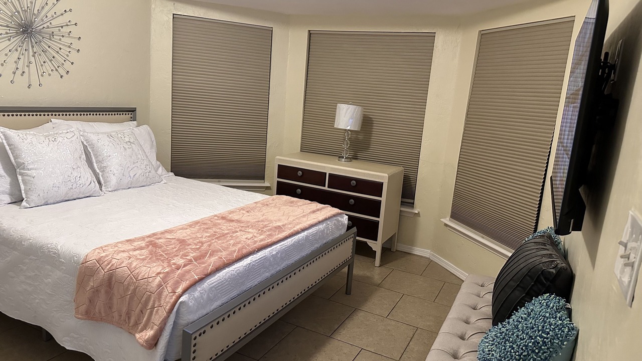 Photo of Bedroom in Sandalwood