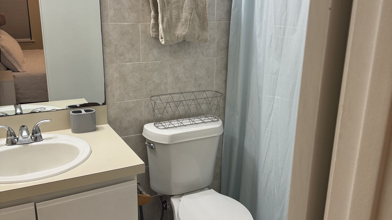 Photo of Bathroom in Sandalwood