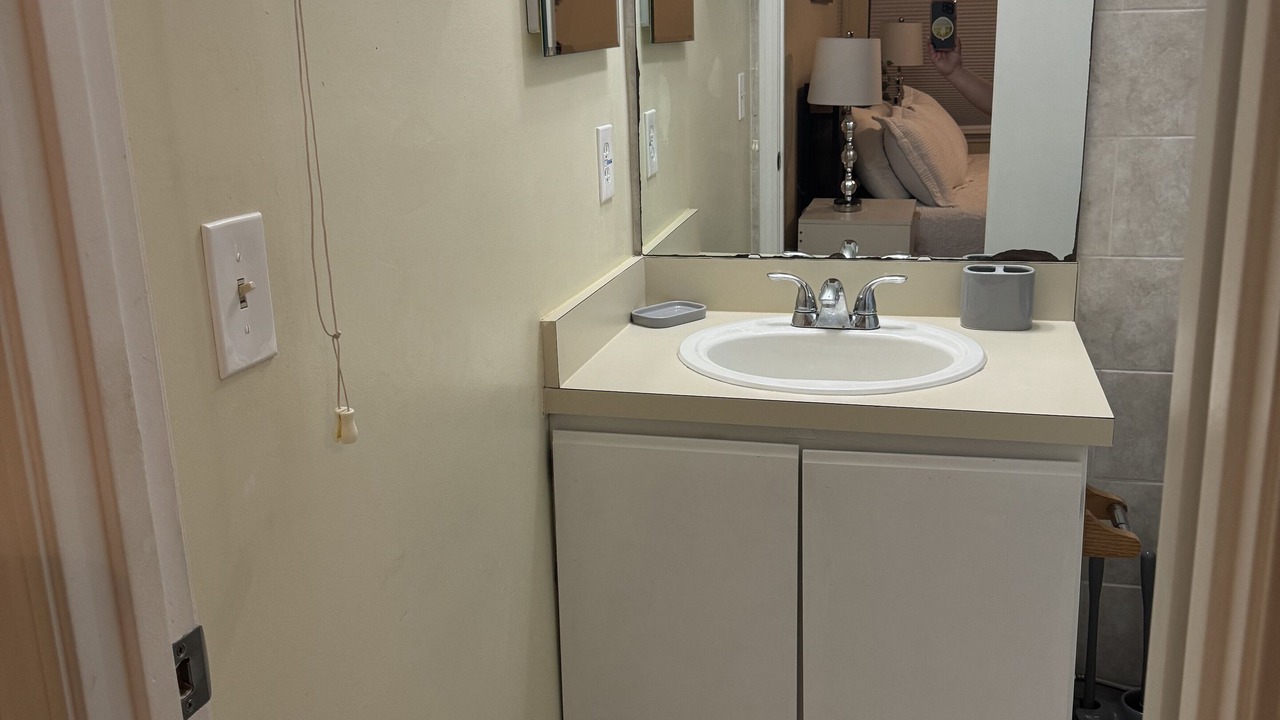 Photo of Bathroom in Sandalwood