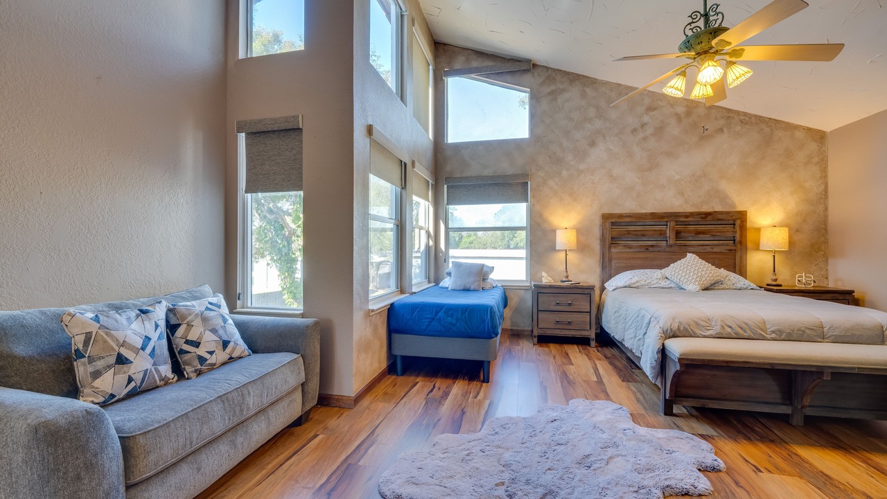 Photo of Bedroom in Forest City