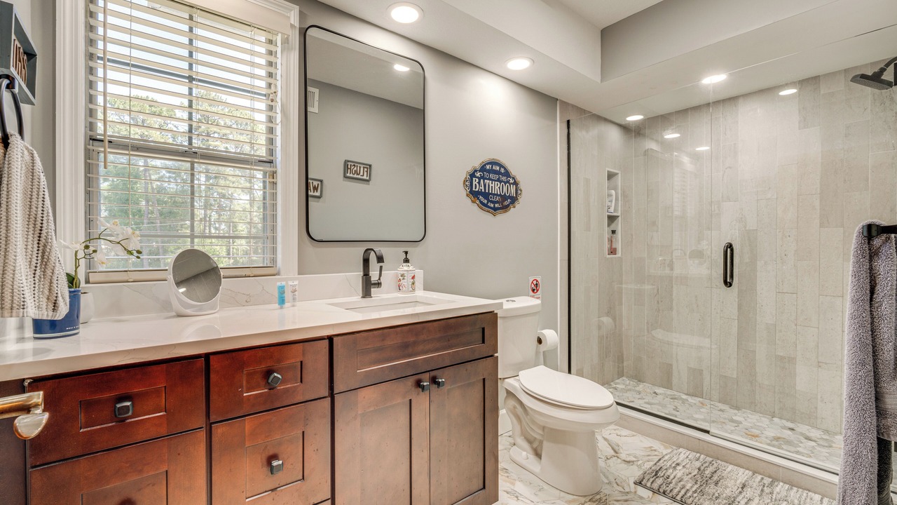 Photo of Bathroom in Forest City