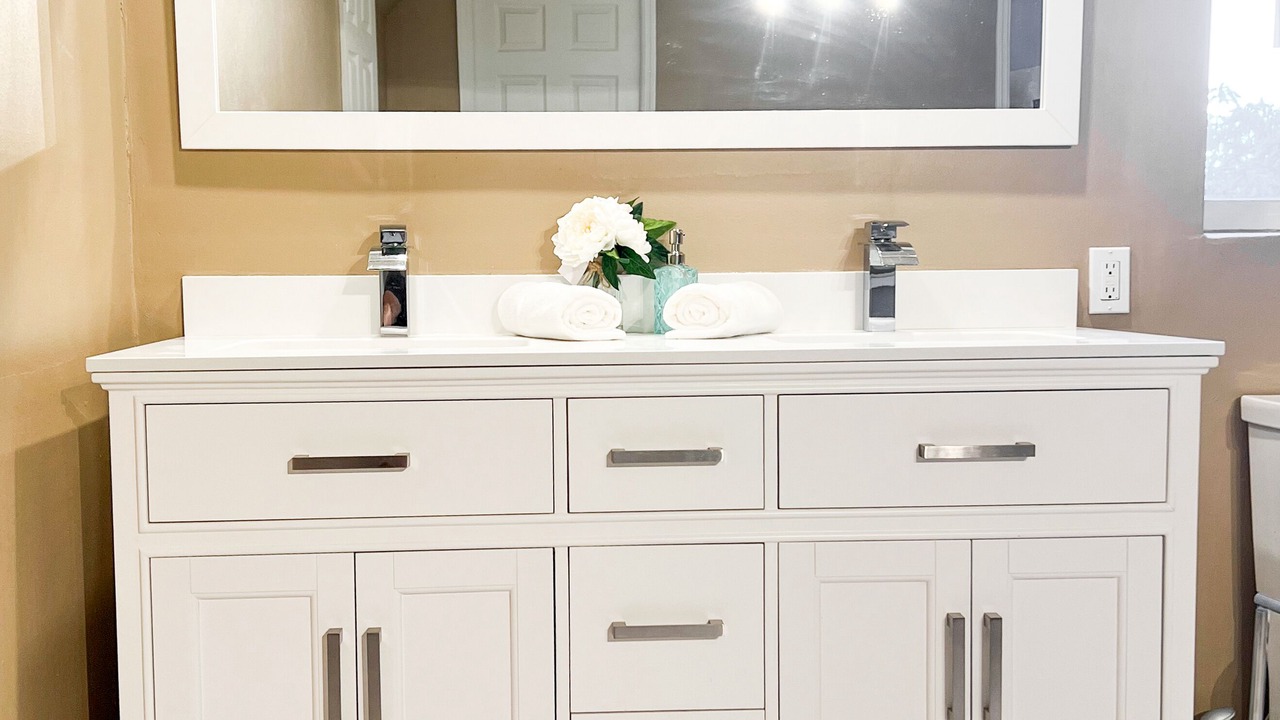 Photo of Bathroom in San Carlos Park