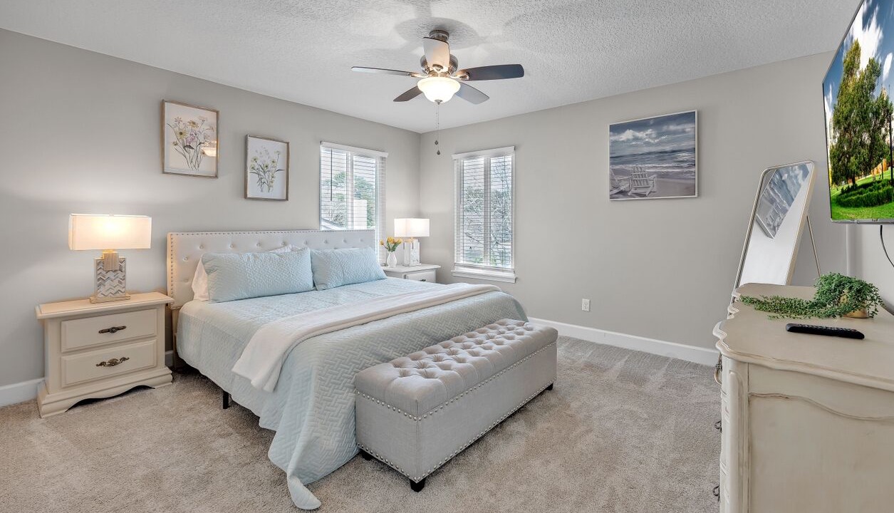 Photo of Bedroom in Golden Glades - The Woods
