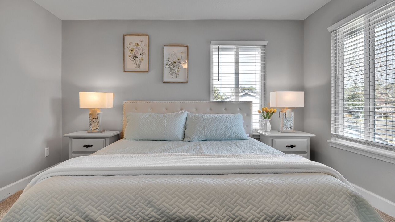 Photo of Bedroom in Golden Glades - The Woods