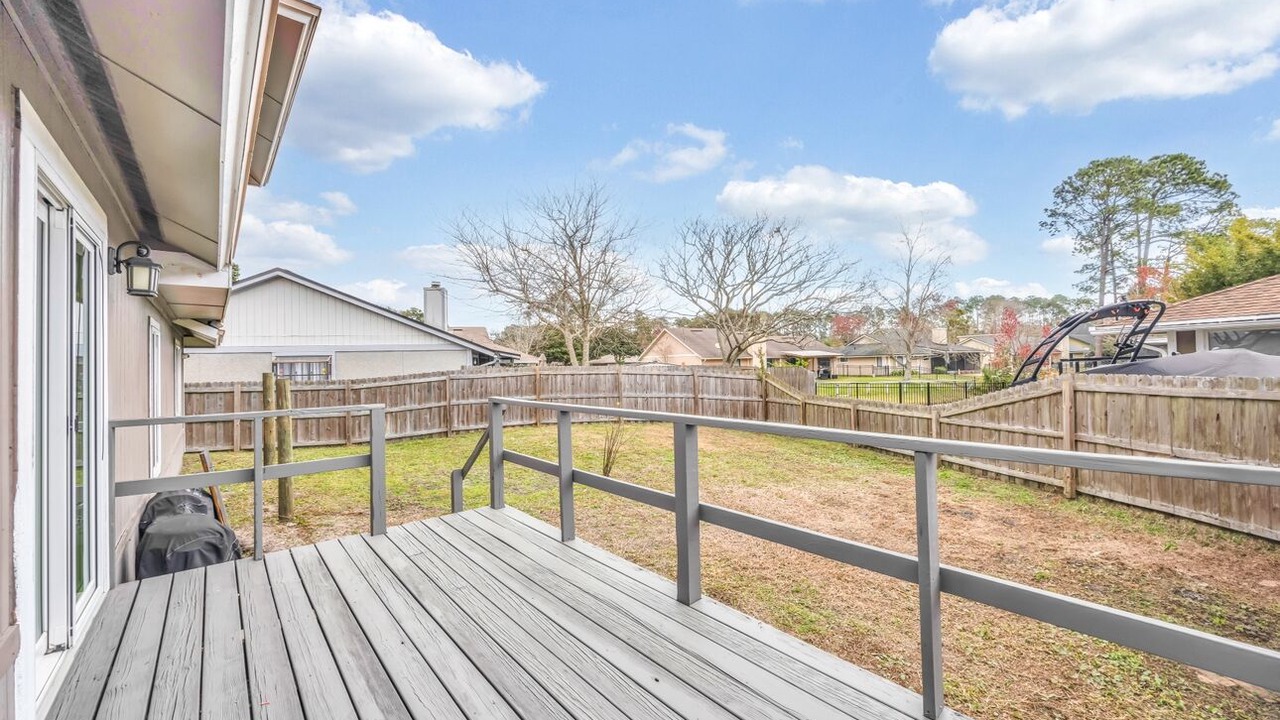 Photo of Patio Balcony in Golden Glades - The Woods