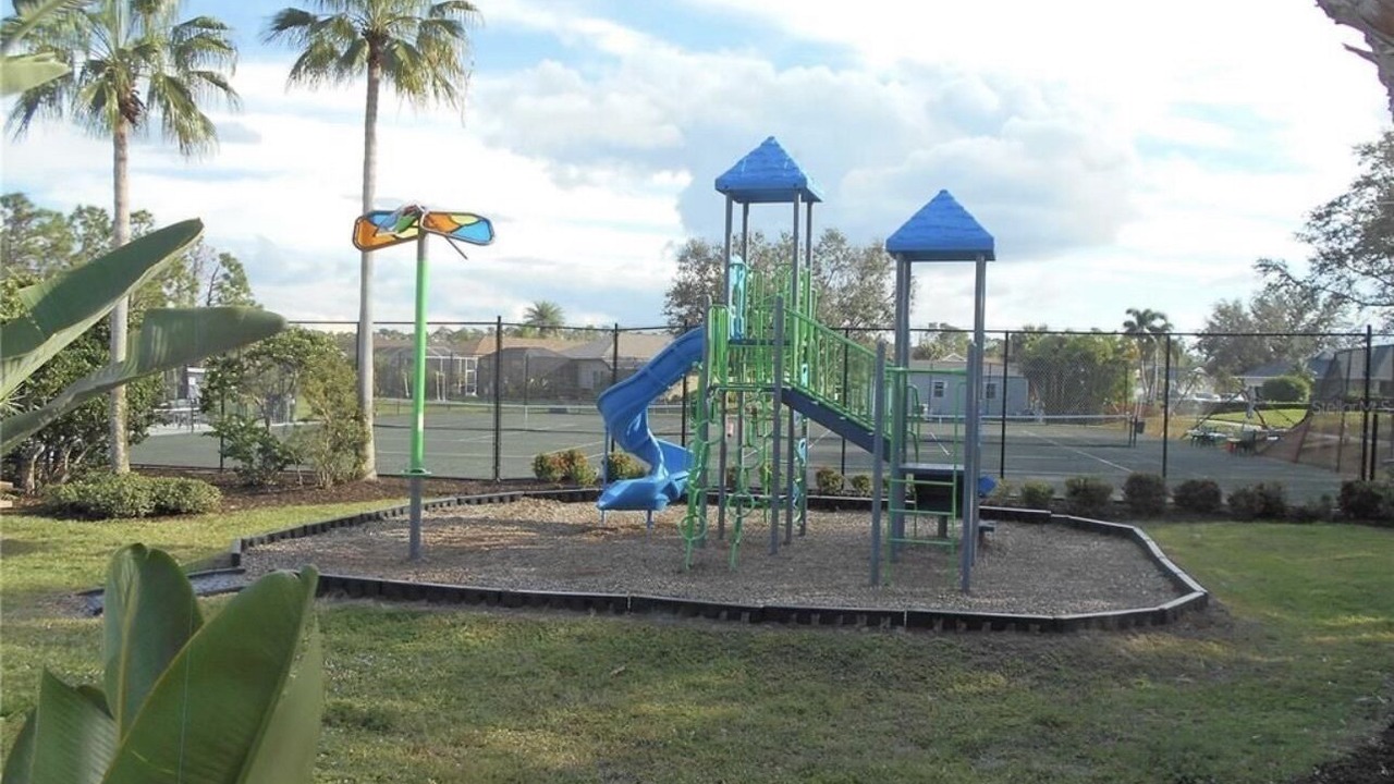 Photo of Others in Lakeside Plantation