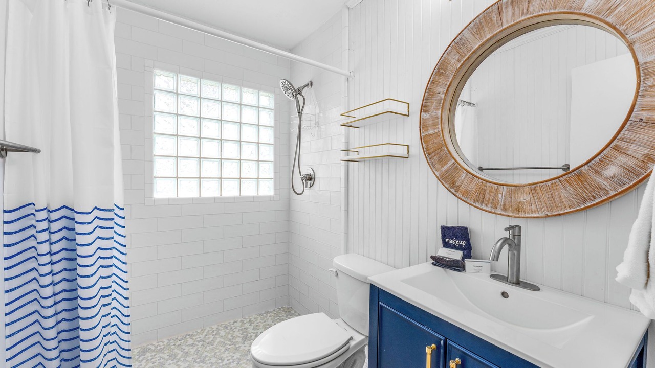 Photo of Bathroom in East End