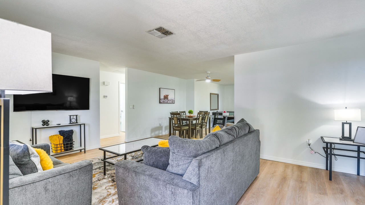 Photo of Livingroom in Spring Hill