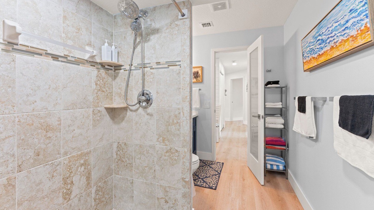 Photo of Bathroom in Harbor Heights