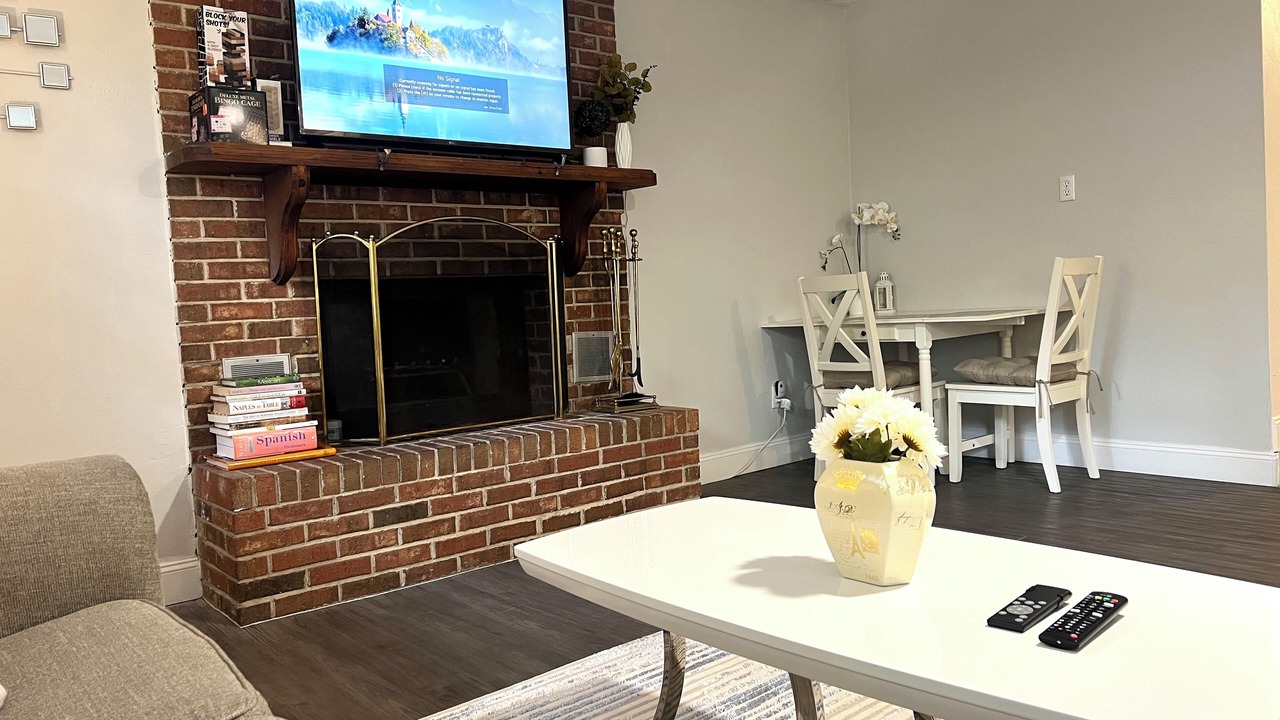 Photo of Livingroom in Gainesville