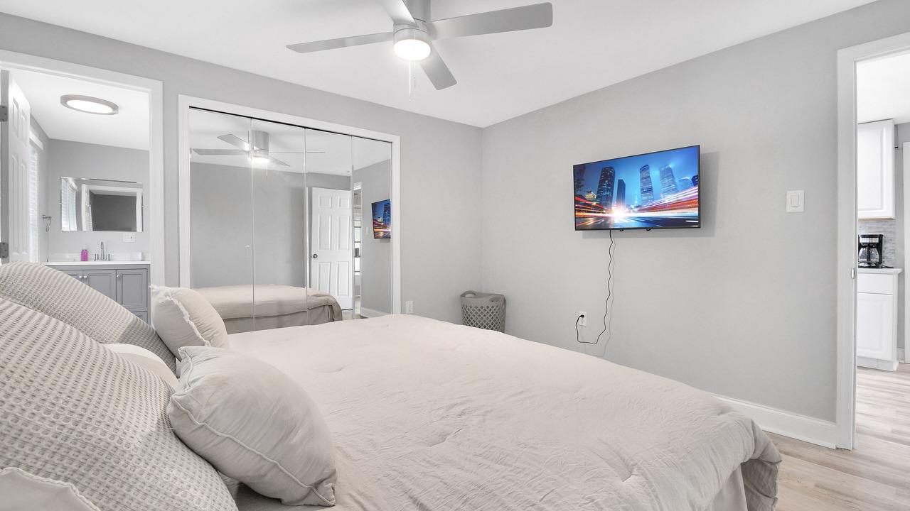 Photo of Bedroom in Pinellas Park