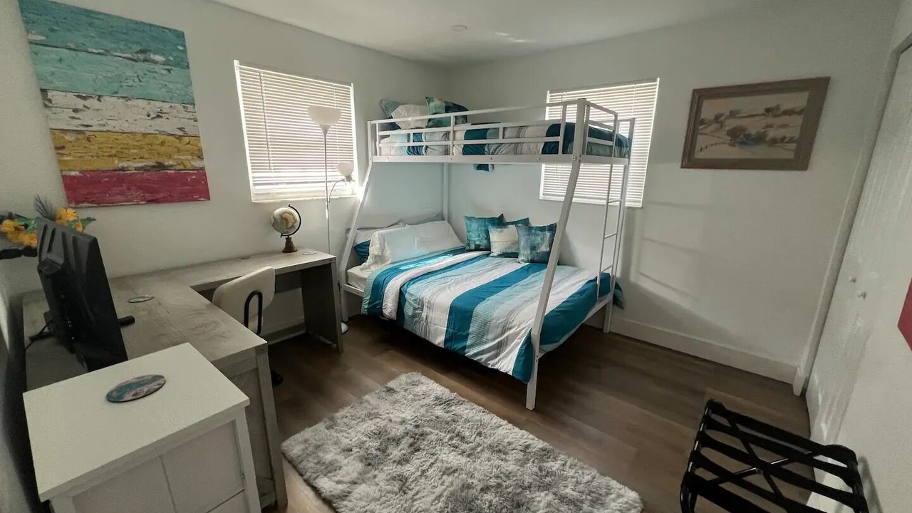 Photo of Bedroom in Melaleuca Gardens