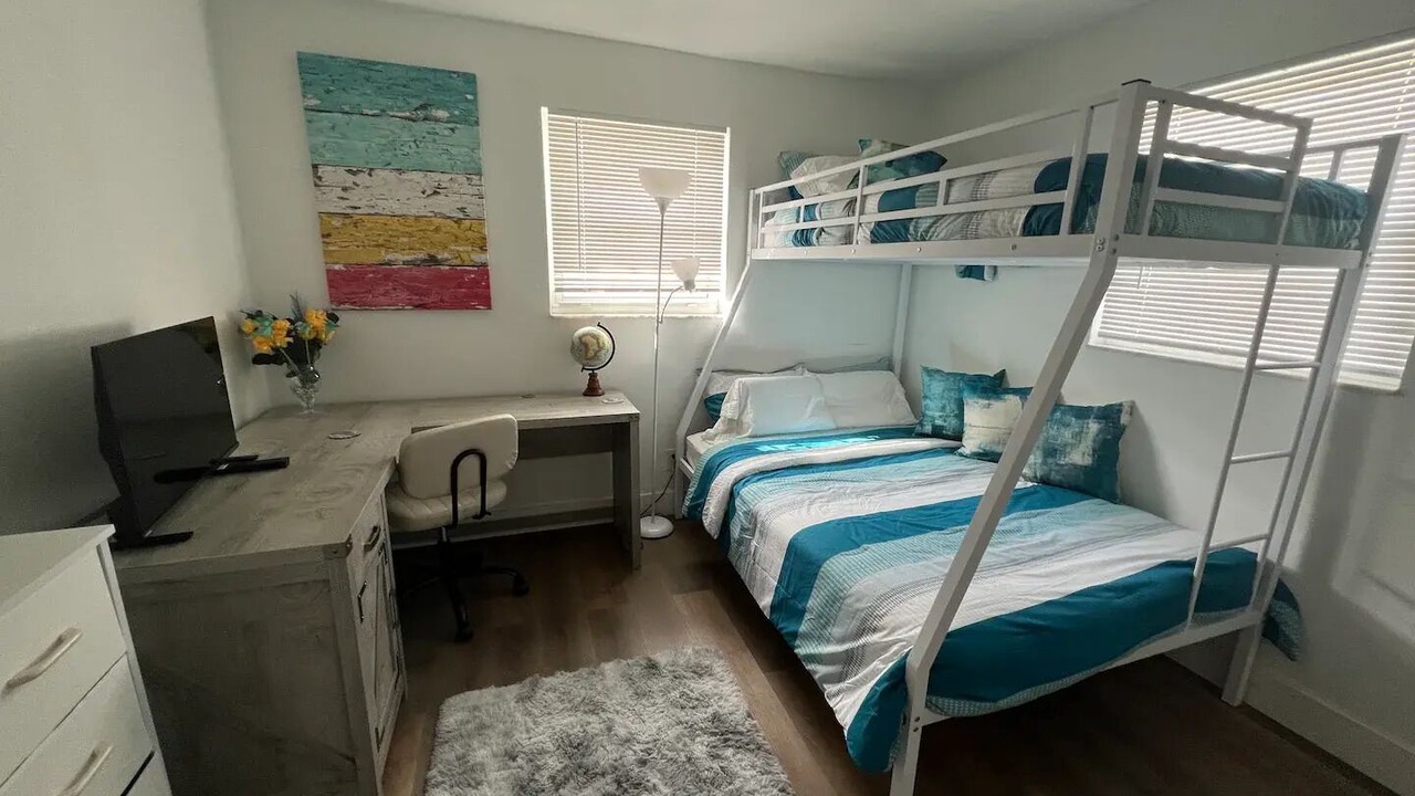 Photo of Bedroom in Melaleuca Gardens