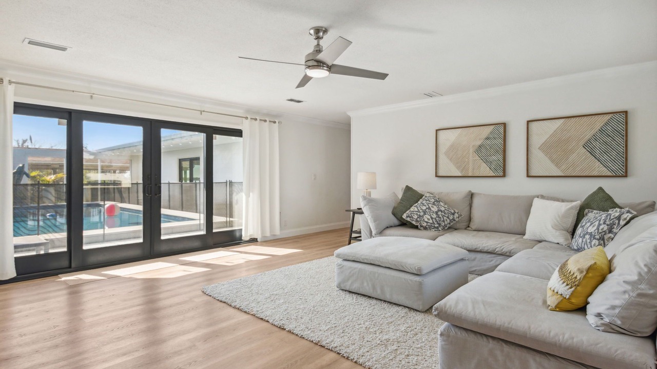 Photo of Livingroom in Yacht Haven