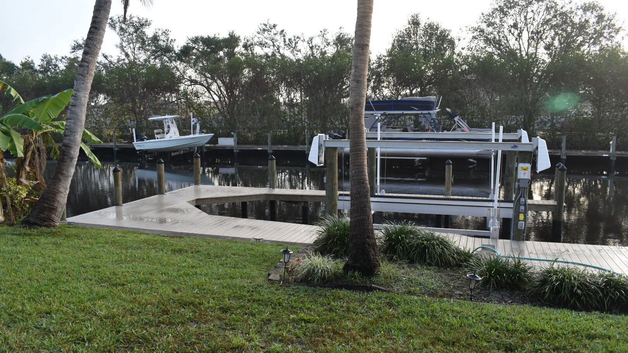 Photo of Outdoor in Lochmoor Waterway Estates