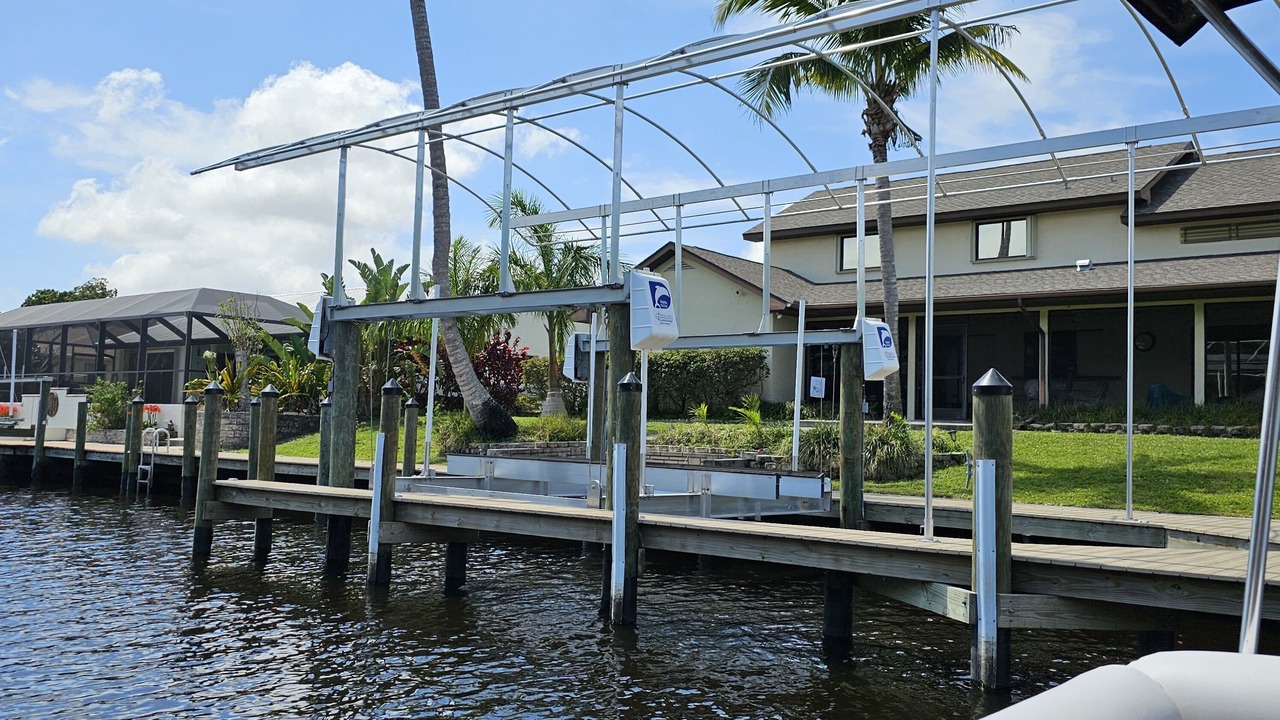 Photo of Outdoor in Lochmoor Waterway Estates