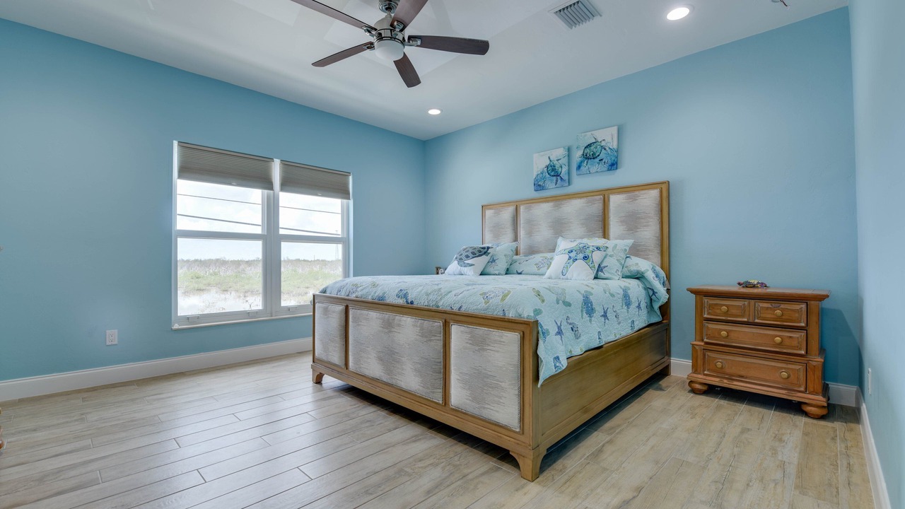 Photo of Bedroom in Breezeswept Beach Estates