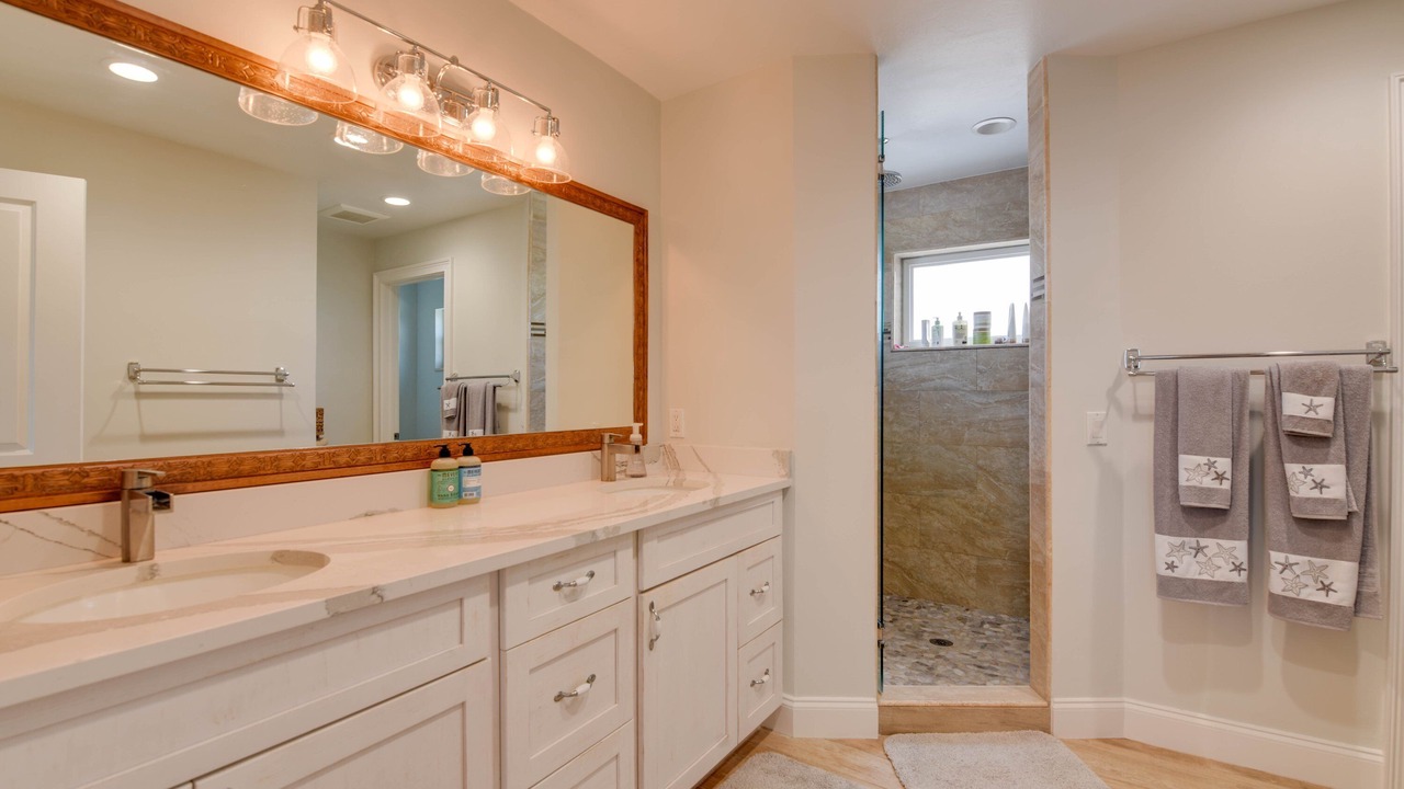 Photo of Bathroom in Breezeswept Beach Estates