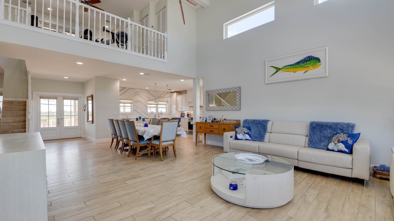 Photo of Livingroom in Breezeswept Beach Estates