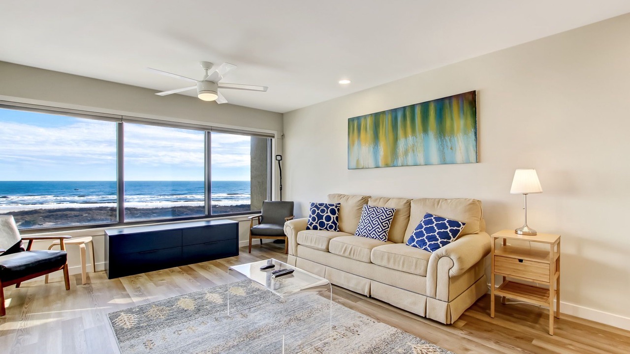 Photo of Livingroom in Amelia City