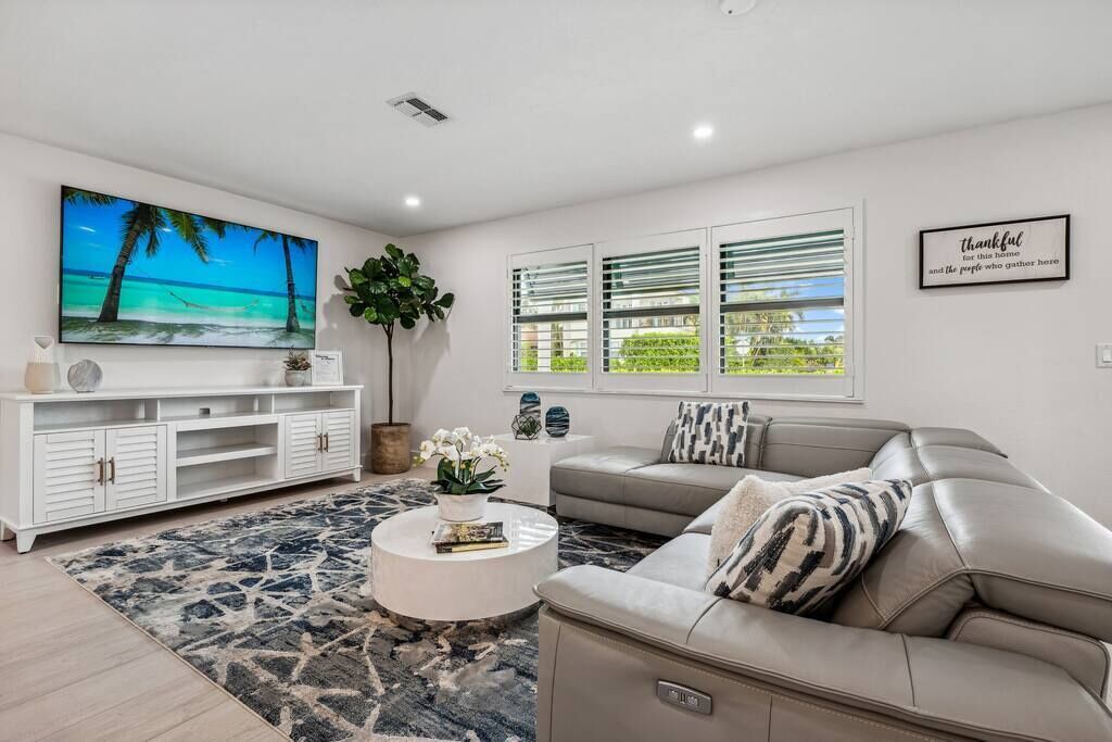 Photo of Bedroom in Connors