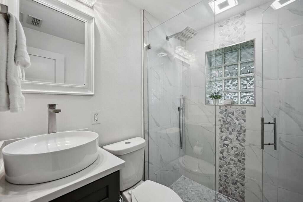 Photo of Bathroom in Connors