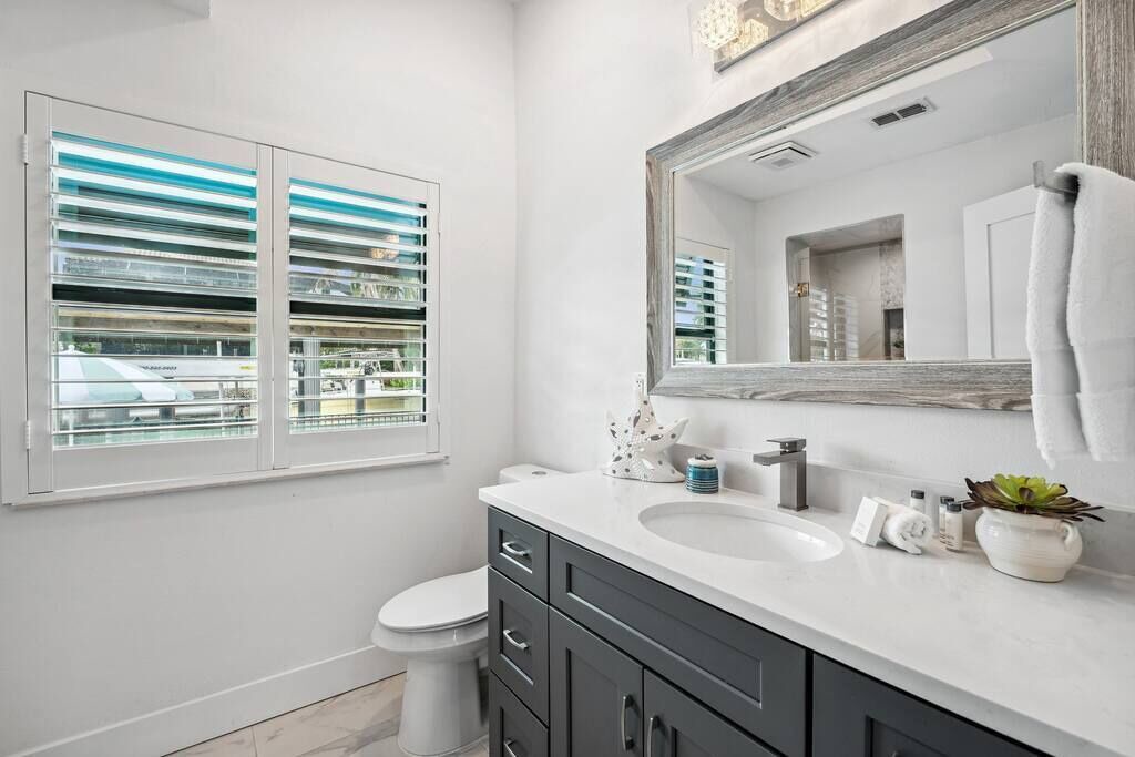 Photo of Bathroom in Connors