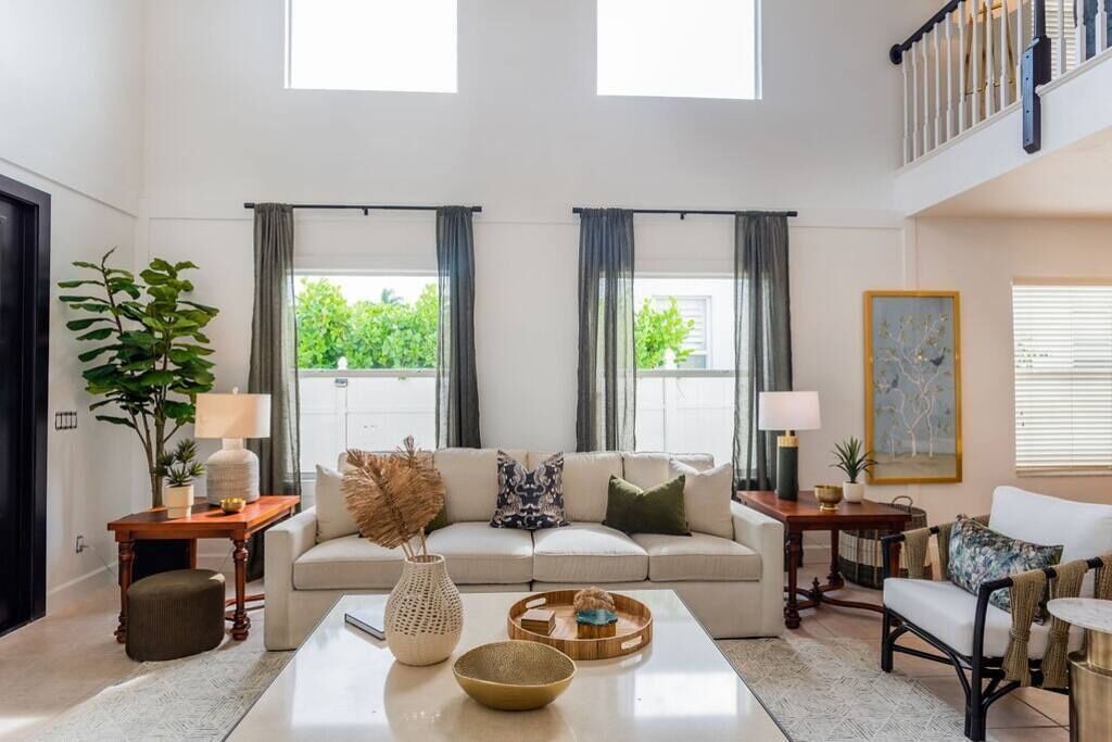 Photo of Livingroom in Naples Park