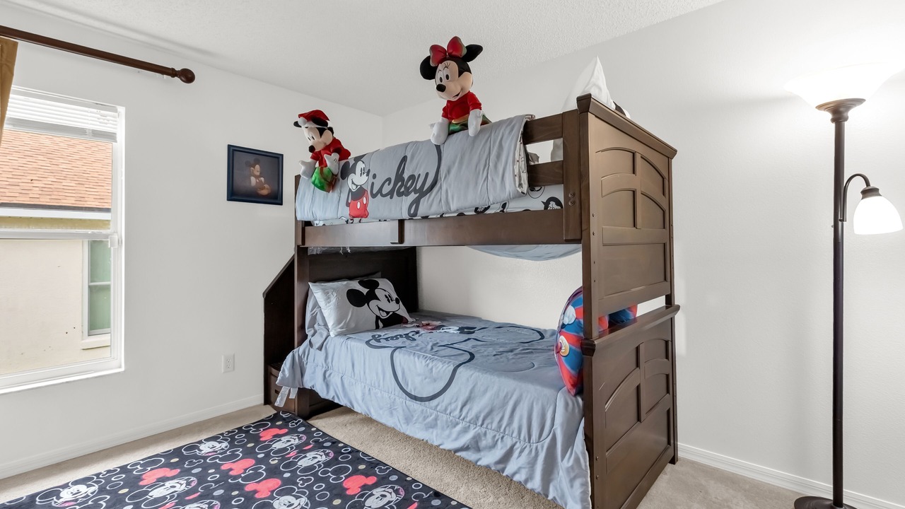 Photo of Bedroom in Florida Pines