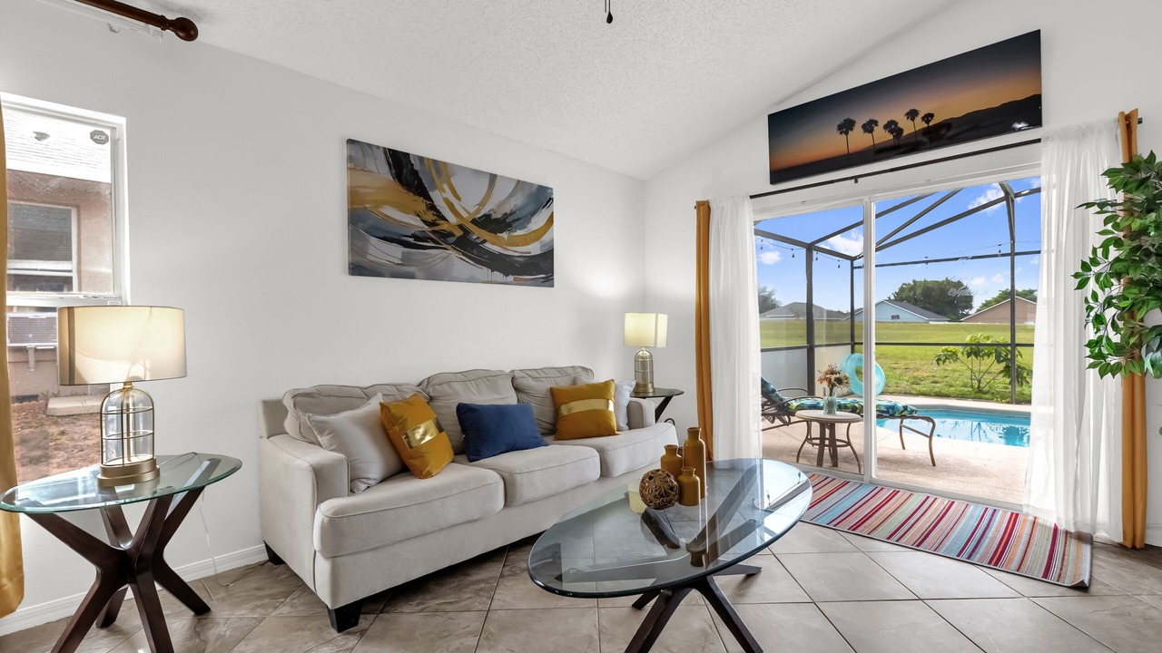 Photo of Livingroom in Florida Pines