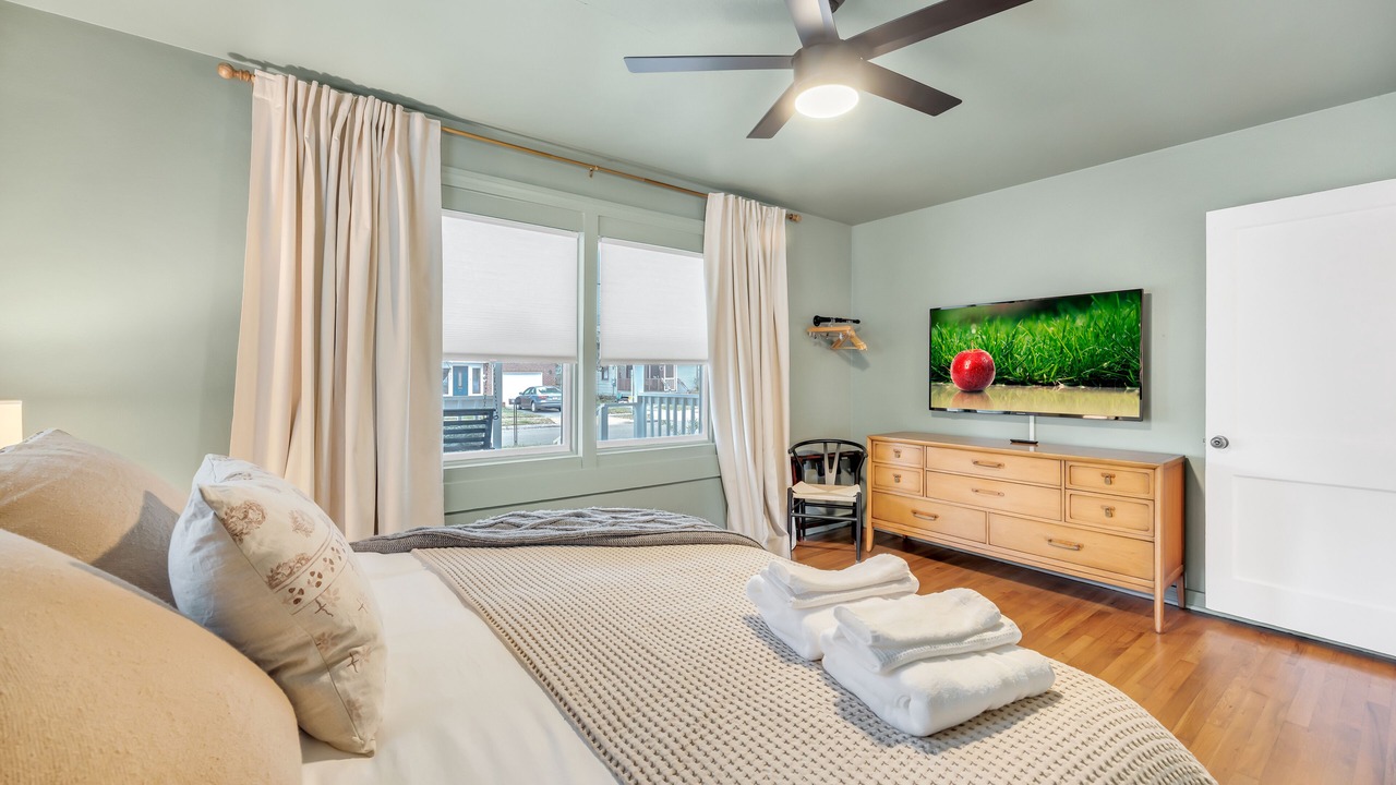 Photo of Bedroom in Murray Hill
