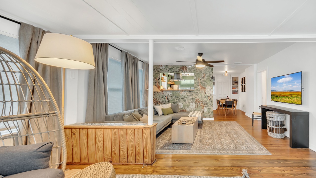 Photo of Livingroom in Murray Hill