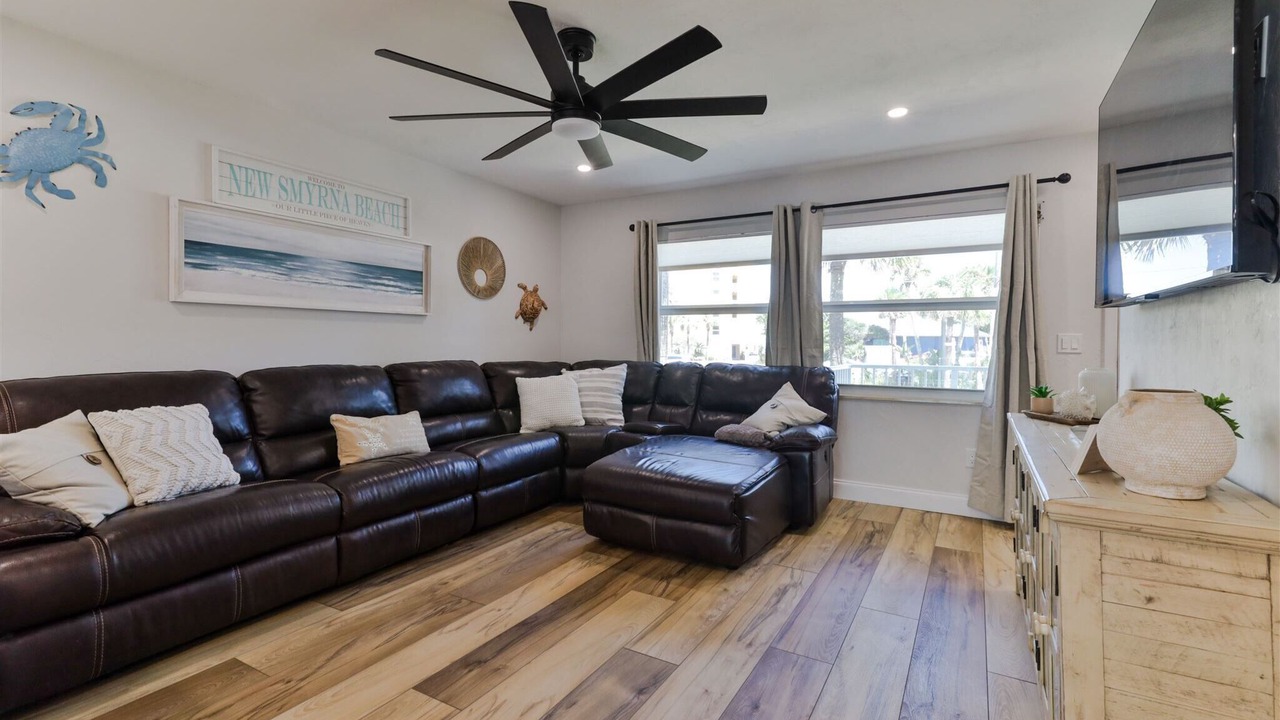 Photo of Livingroom in Horton Shores