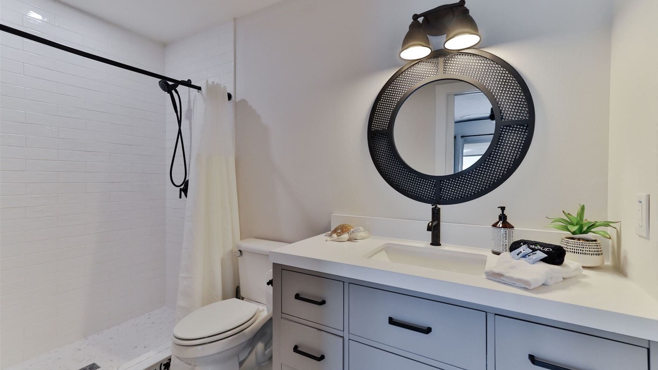 Photo of Bathroom in Horton Shores