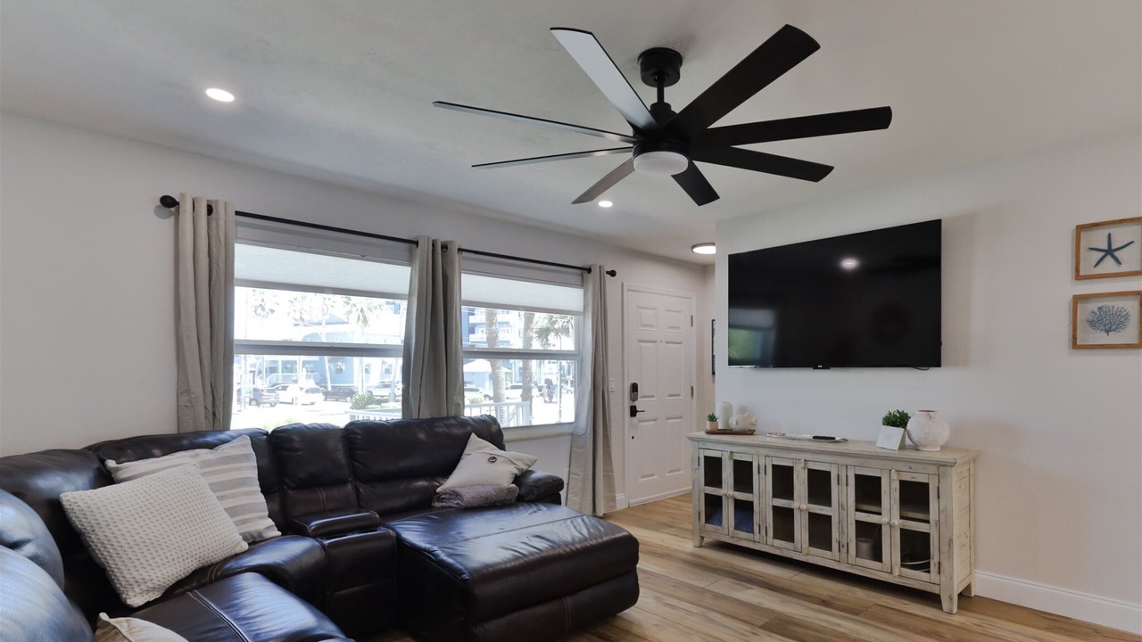 Photo of Livingroom in Horton Shores