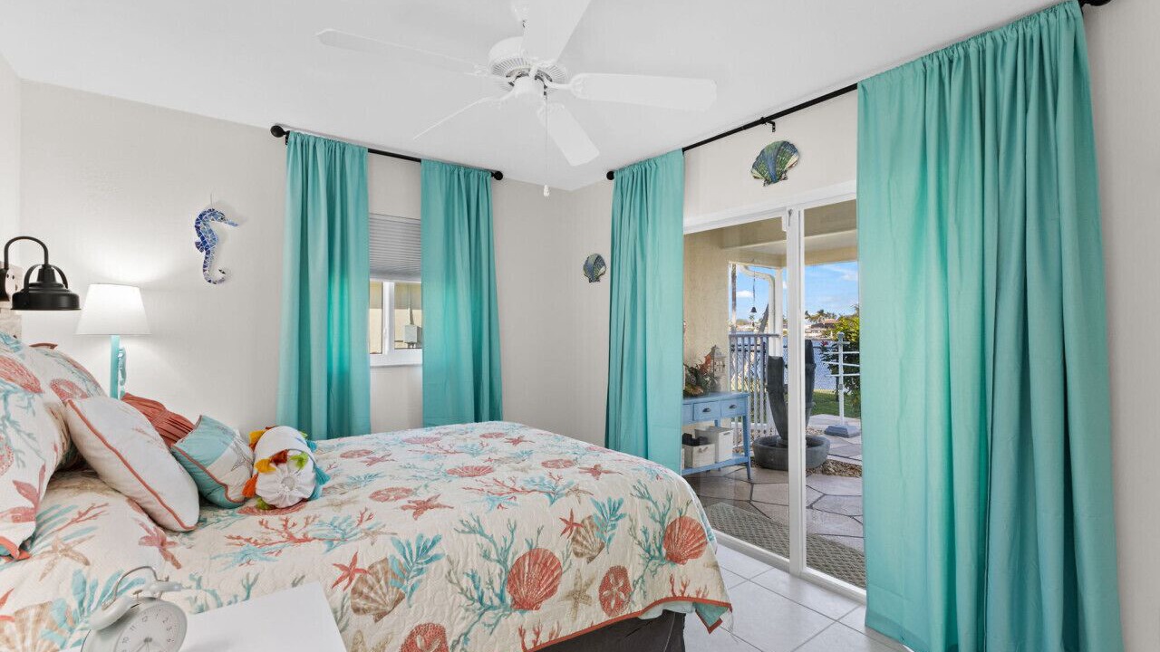 Photo of Bedroom in Caloosahatchee