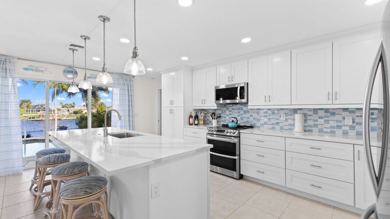 Photo of Kitchen in Caloosahatchee