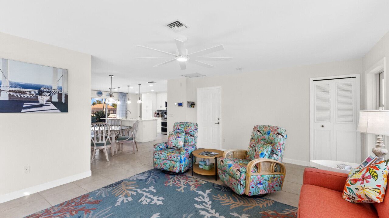 Photo of Livingroom in Caloosahatchee