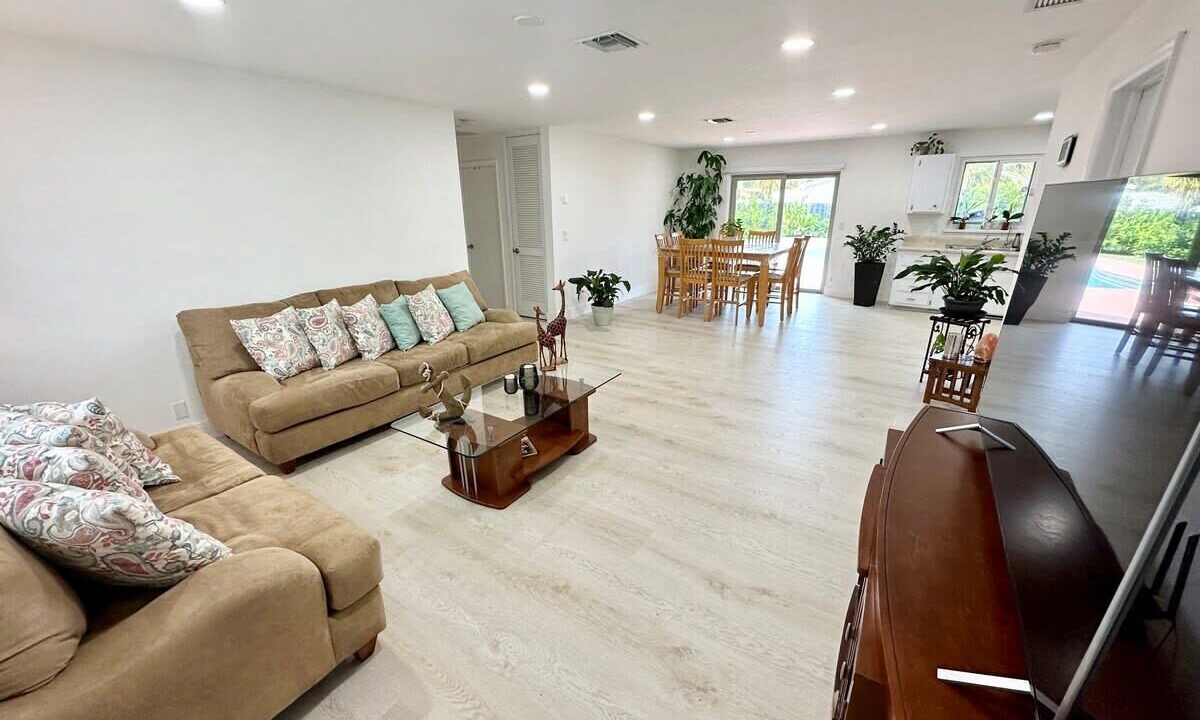 Photo of Livingroom in Melaleuca Gardens