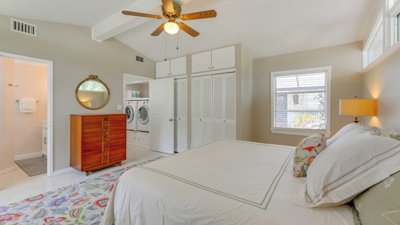 Photo of Bedroom in Tavares
