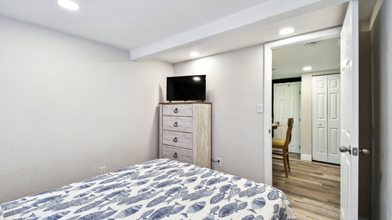 Photo of Bedroom in Ormond Ocean Gard