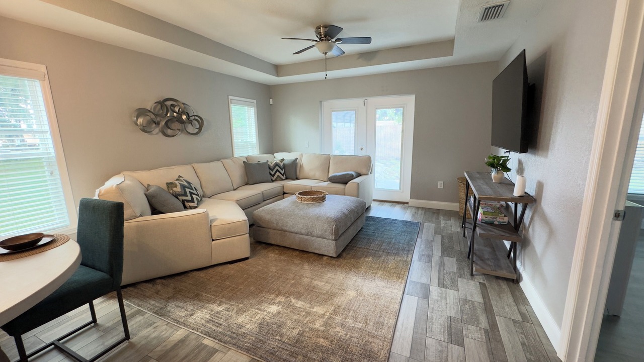 Photo of Livingroom in Winter Haven