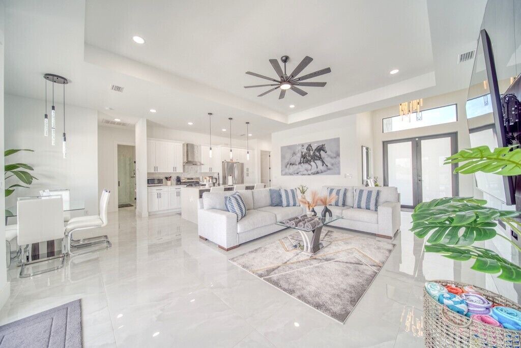 Photo of Livingroom in Mariner