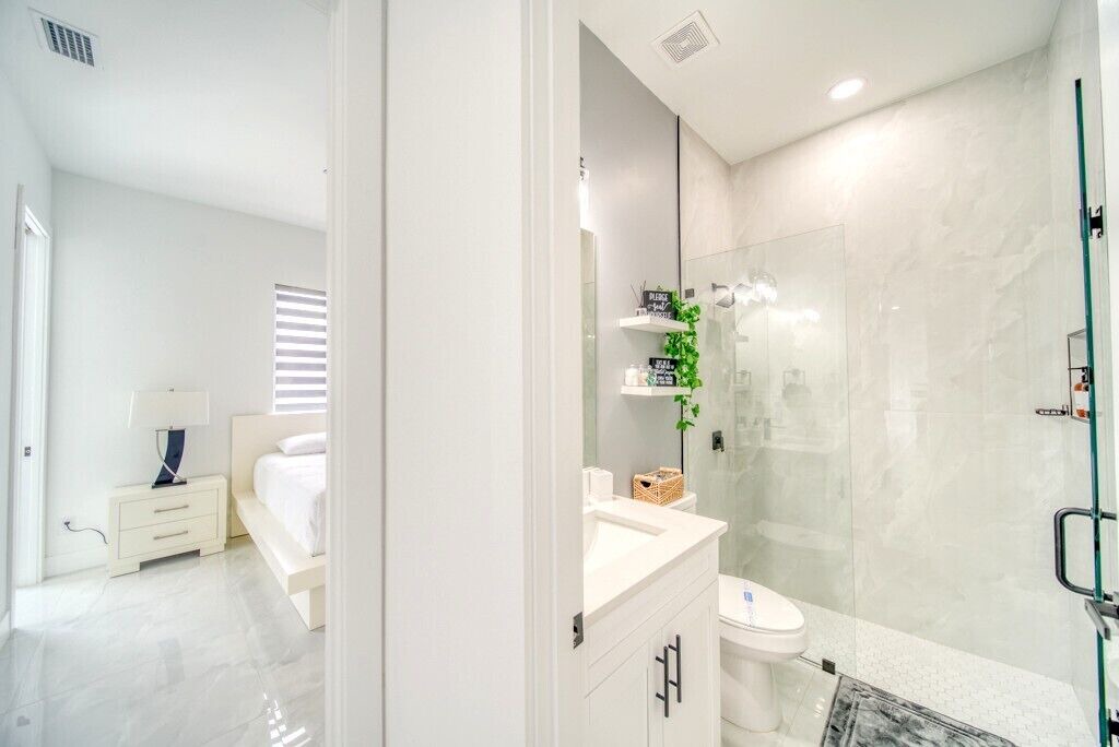 Photo of Bathroom in Mariner