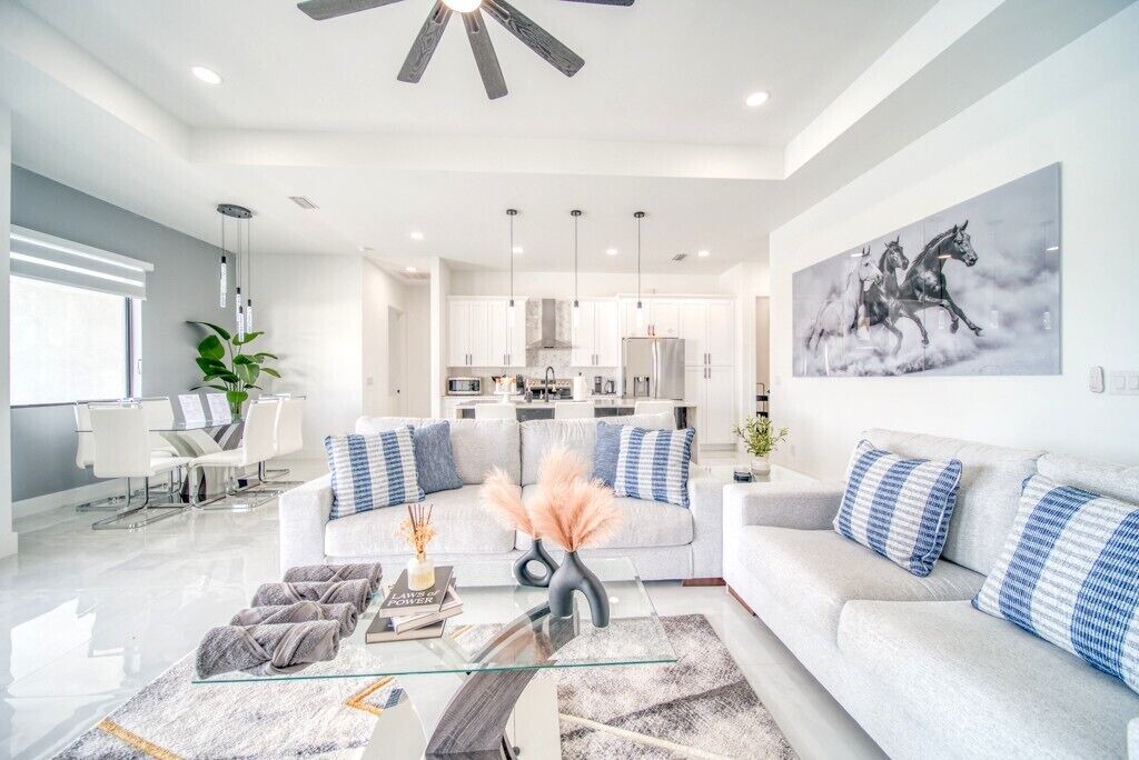Photo of Livingroom in Mariner