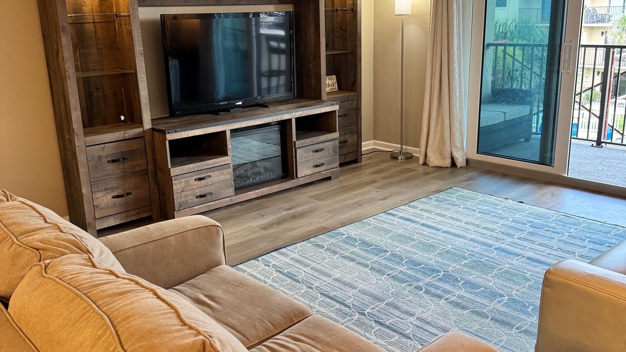 Photo of Livingroom in Breakers