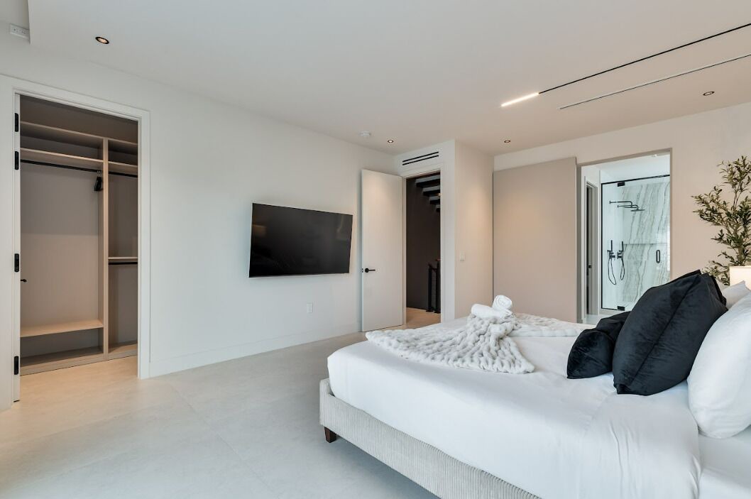 Photo of Bedroom in Coral Way
