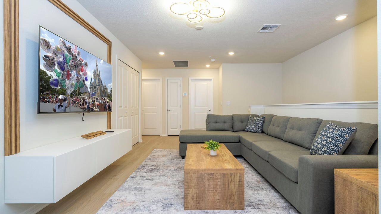 Photo of Livingroom in Four Corners