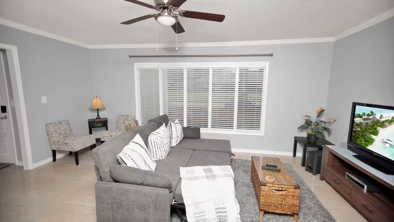 Photo of Livingroom in Jacksonville