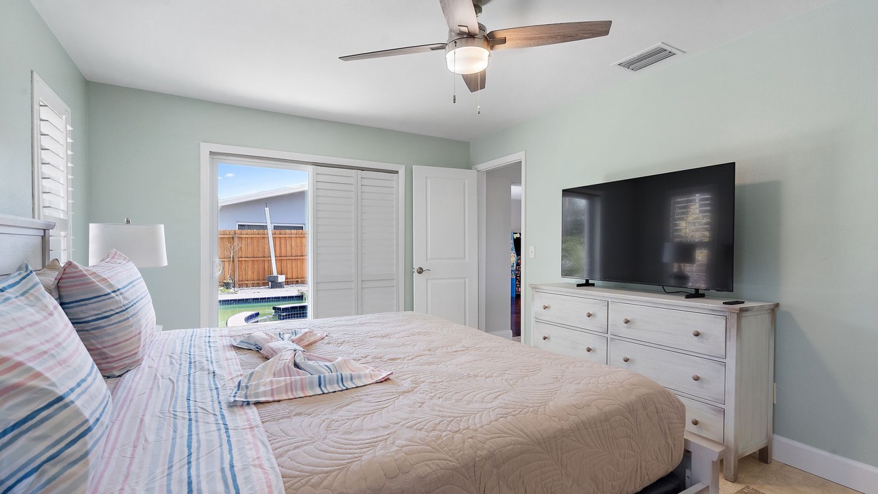 Photo of Bedroom in Harbor Hills